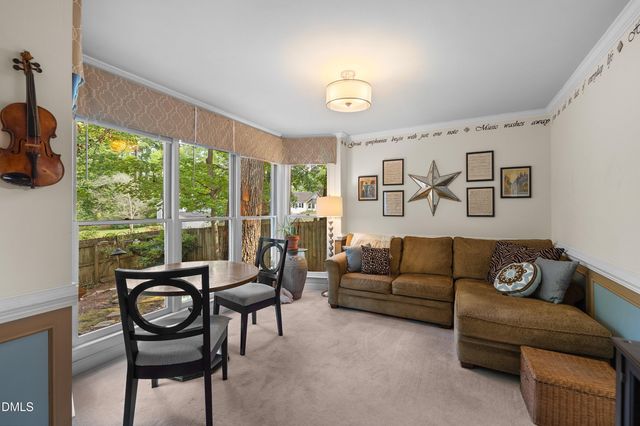 119 E Laurenbrook Court, Cary, NC 27518