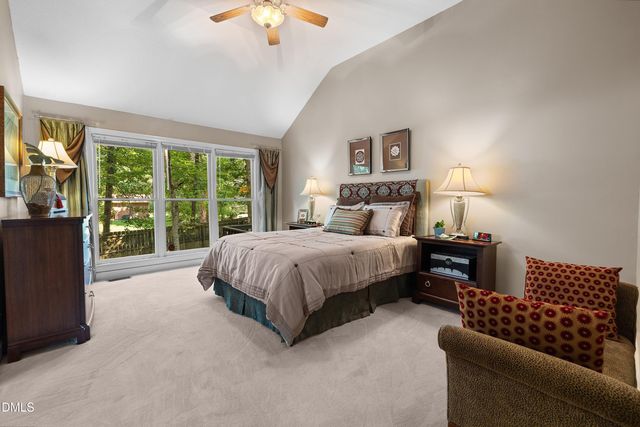 119 E Laurenbrook Court, Cary, NC 27518
