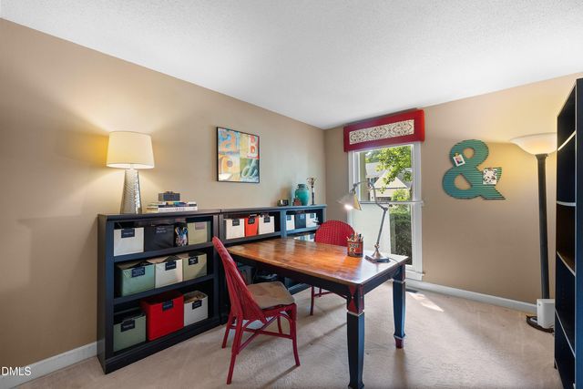 119 E Laurenbrook Court, Cary, NC 27518
