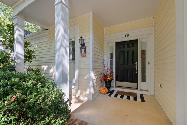 119 E Laurenbrook Court, Cary, NC 27518