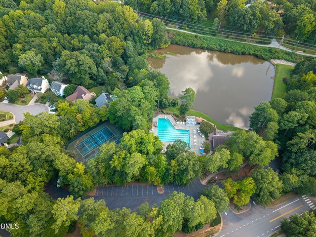 119 E Laurenbrook Court, Cary, NC 27518