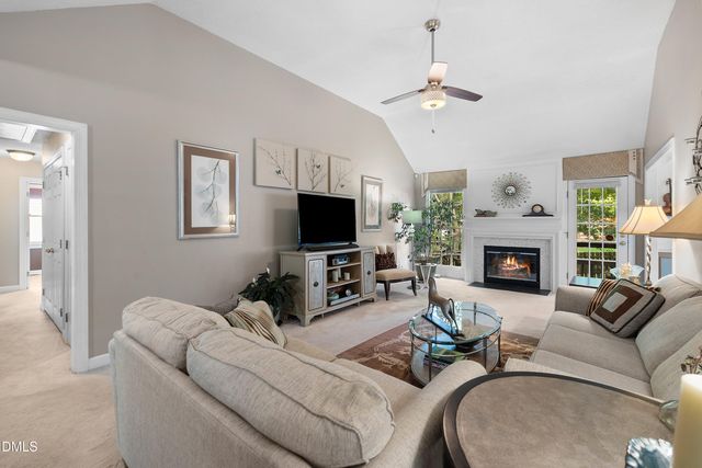 119 E Laurenbrook Court, Cary, NC 27518