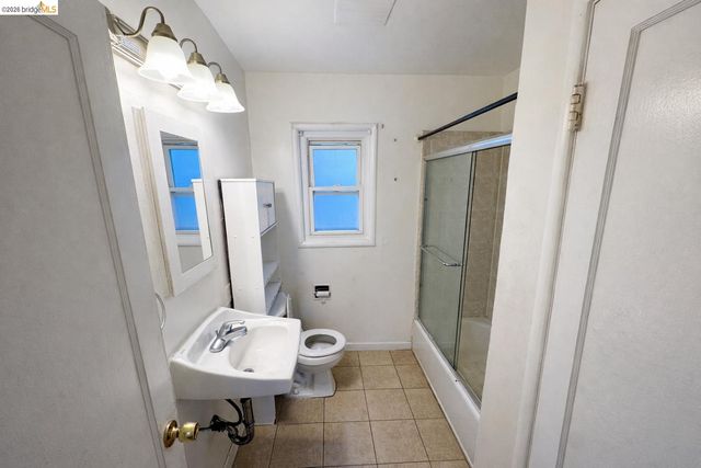 1661 Fruitvale Ave, Oakland, CA 94601