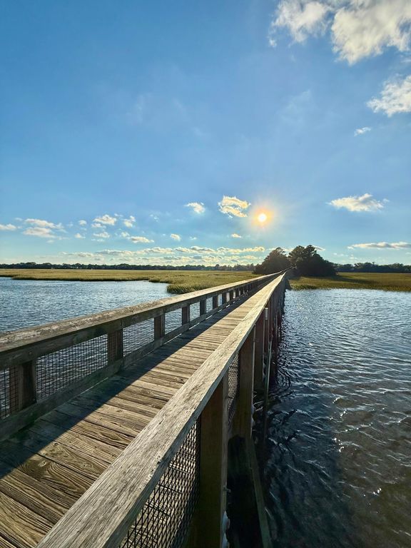 Image 7 of property listing at 824 Burger Street, Charleston, SC 29407