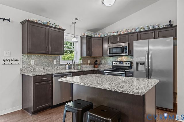15090 Horseshoe Bend Dr, Chesterfield, VA 23831