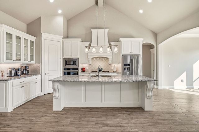 412 Fowler Drive, Granbury, TX 76048