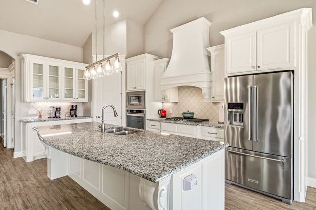 412 Fowler Drive, Granbury, TX 76048