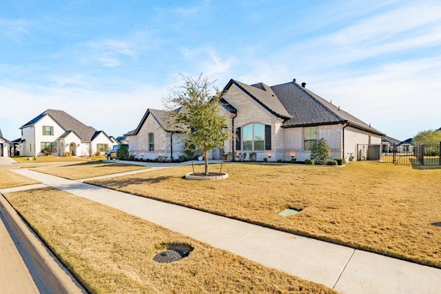 412 Fowler Drive, Granbury, TX 76048