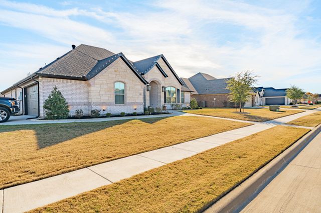 412 Fowler Drive, Granbury, TX 76048