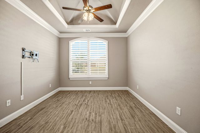 412 Fowler Drive, Granbury, TX 76048