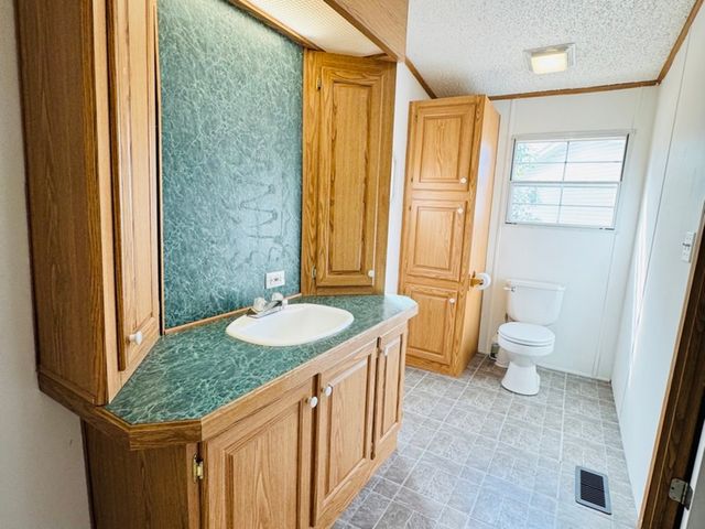 116 Country Drive, La Grange, IL 60525