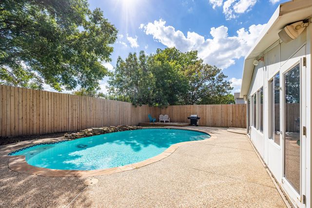 216 Cutting Horse Lane, Keller, TX 76248