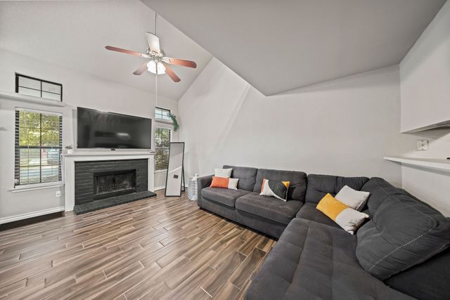 216 Cutting Horse Lane, Keller, TX 76248