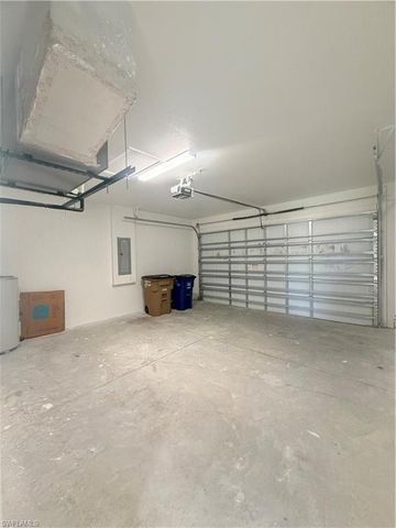 3804 40th ST SW, Lehigh Acres, FL 33976