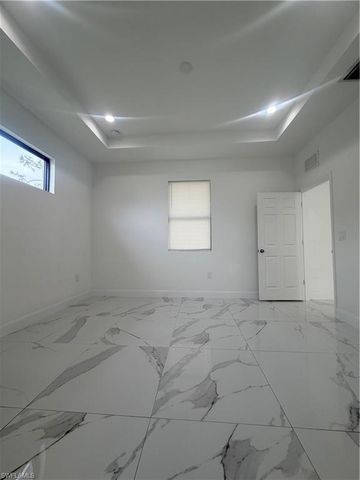 3804 40th ST SW, Lehigh Acres, FL 33976