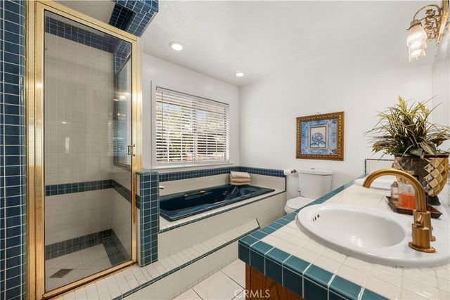 9315 Parrot, Downey, CA 90240