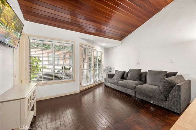 9315 Parrot, Downey, CA 90240