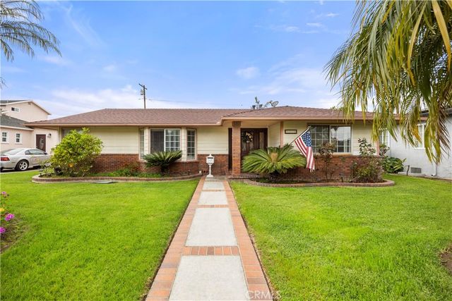 9315 Parrot, Downey, CA 90240