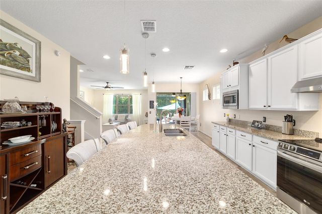 9300 SW 70TH LOOP, Ocala, FL 34481