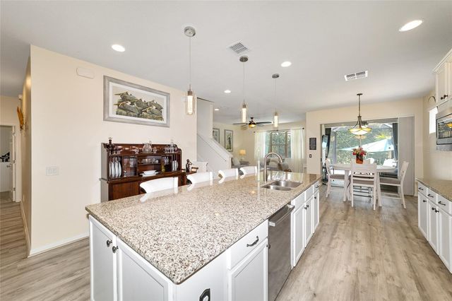 9300 SW 70TH LOOP, Ocala, FL 34481