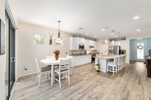 9300 SW 70TH LOOP, Ocala, FL 34481