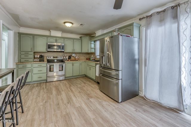 1036 Gap Creek Road, Elizabethton, TN 37601