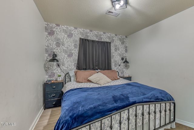 1036 Gap Creek Road, Elizabethton, TN 37601