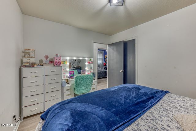 1036 Gap Creek Road, Elizabethton, TN 37601