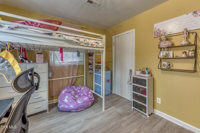 1036 Gap Creek Road, Elizabethton, TN 37601