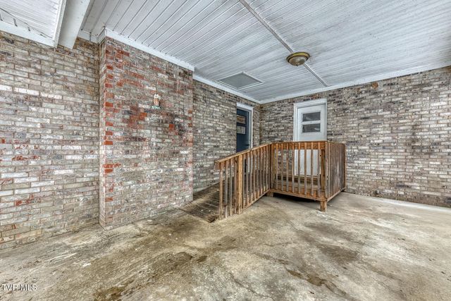 1036 Gap Creek Road, Elizabethton, TN 37601