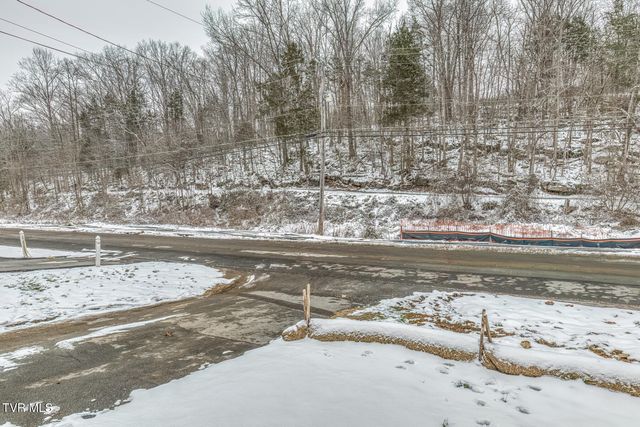 1036 Gap Creek Road, Elizabethton, TN 37601