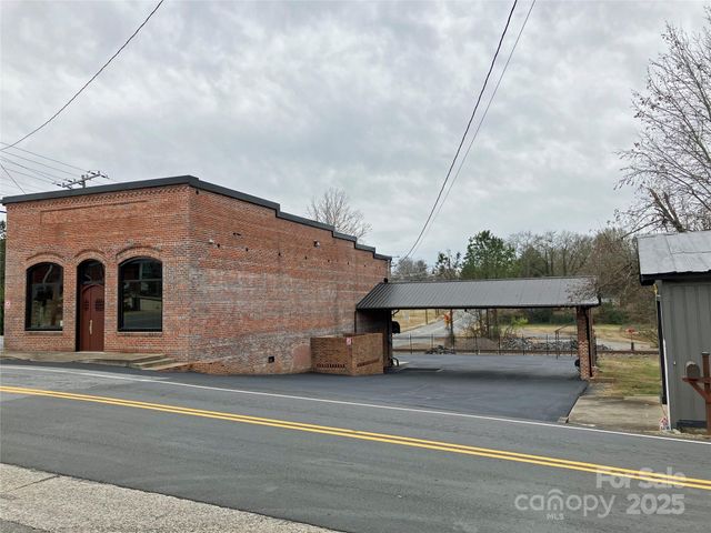 157 N Main Street, Bostic, NC 28018
