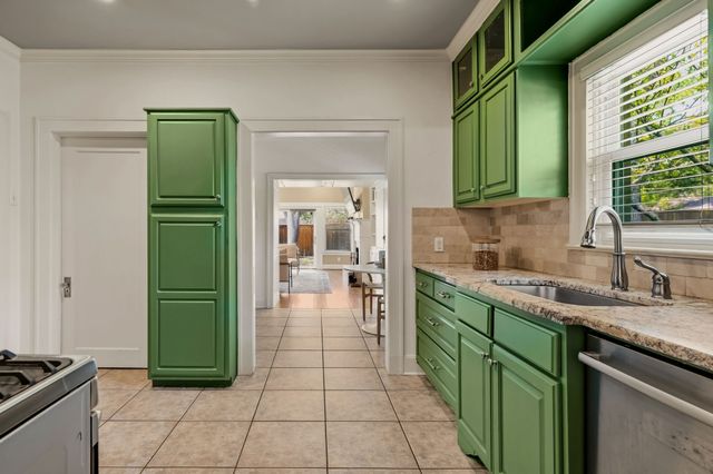 907 Monte Vista Drive, Dallas, TX 75223