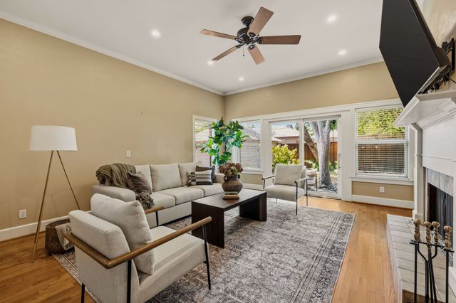 907 Monte Vista Drive, Dallas, TX 75223