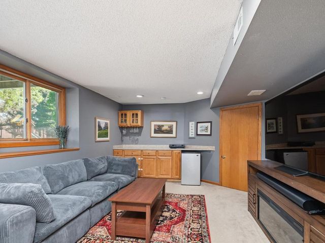 5108 W 143rd Street, Savage, MN 55378