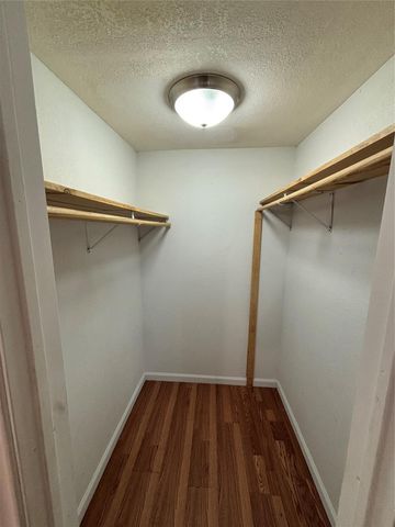 5520 Menard Avenue 2, Galveston, TX 77551