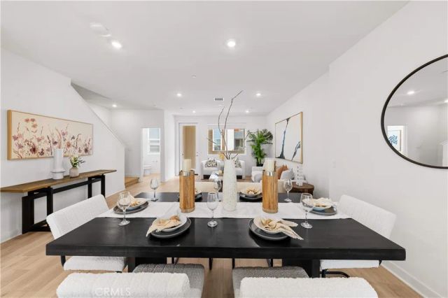1816 E 1st 440, Santa Ana, CA 92705