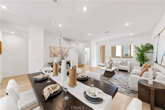 1816 E 1st 440, Santa Ana, CA 92705