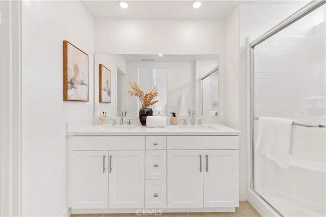 1816 E 1st 440, Santa Ana, CA 92705