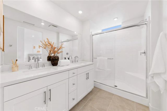 1816 E 1st 440, Santa Ana, CA 92705