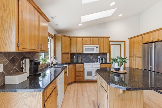 3219 W Packmule Ln, Deer Park, WA 99006