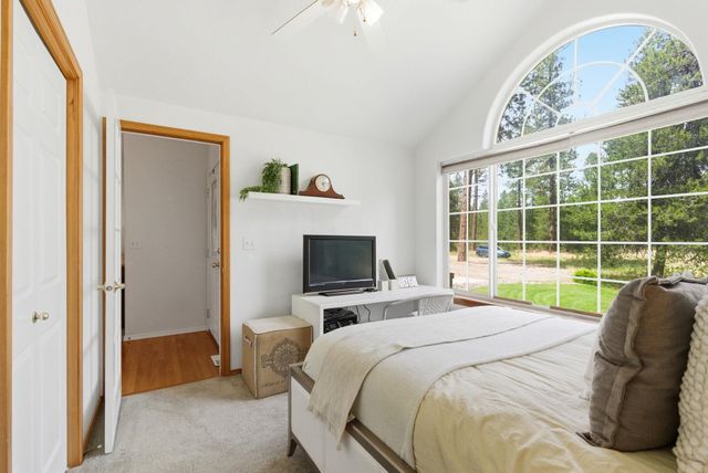 3219 W Packmule Ln, Deer Park, WA 99006