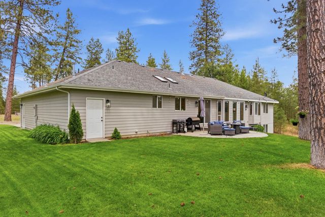 3219 W Packmule Ln, Deer Park, WA 99006