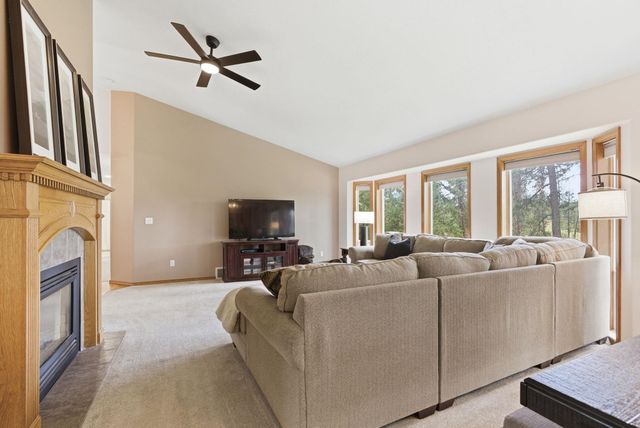 3219 W Packmule Ln, Deer Park, WA 99006