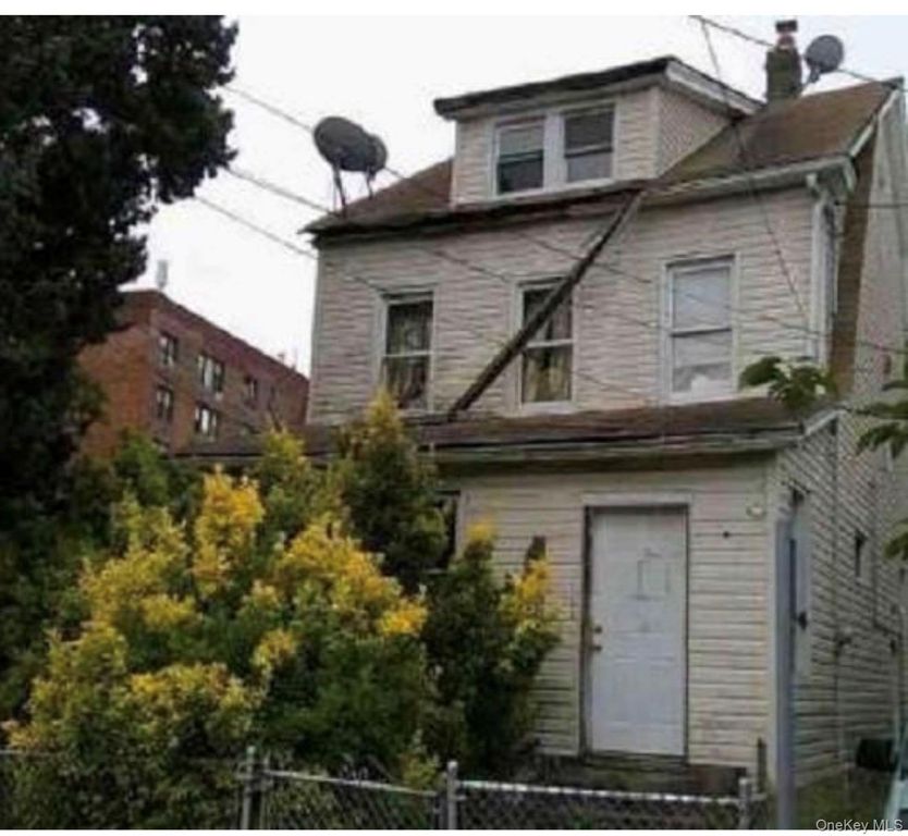 10850 171st Place, Jamaica, NY 11433