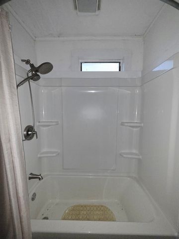 302 W Spring Place, Perry, FL 32347