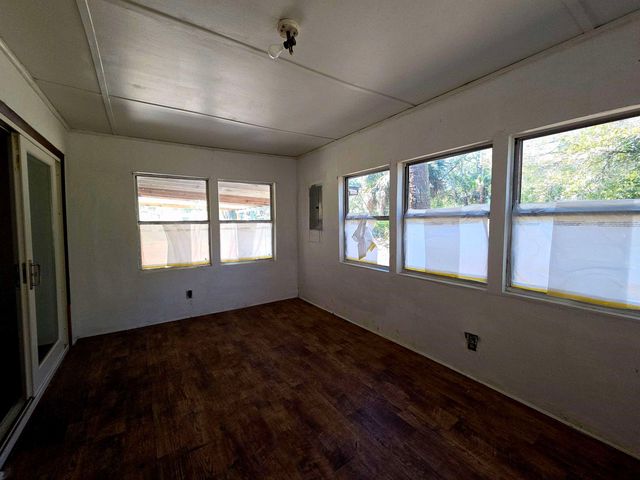 302 W Spring Place, Perry, FL 32347