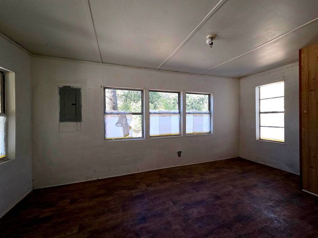 302 W Spring Place, Perry, FL 32347