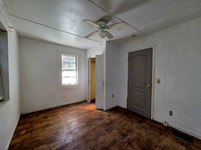 302 W Spring Place, Perry, FL 32347