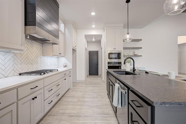 11600 SW 55th Street, Mustang, OK 73064